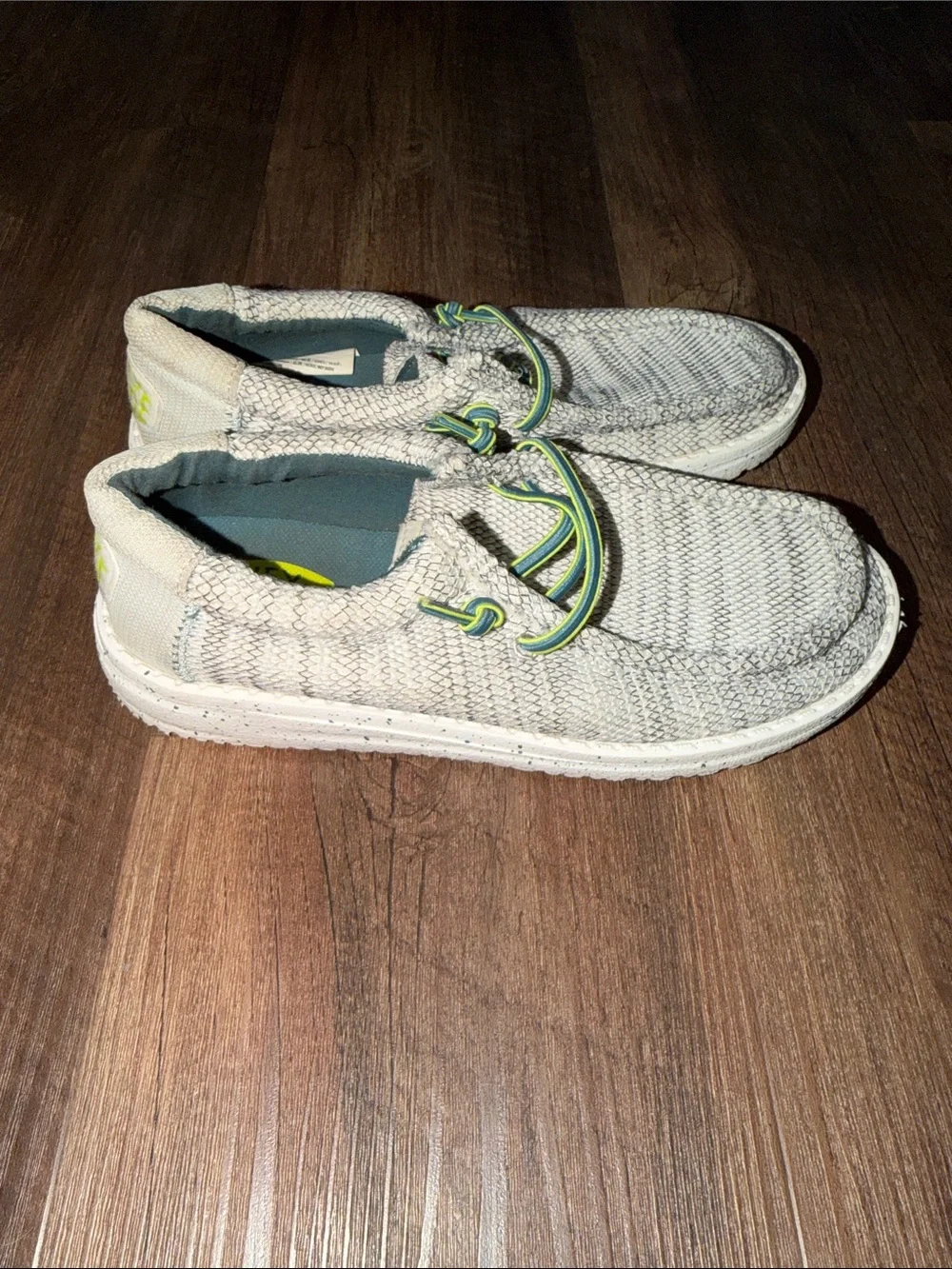 Boys Hey Dudes Wally Heathered Mesh size 3 EEUC